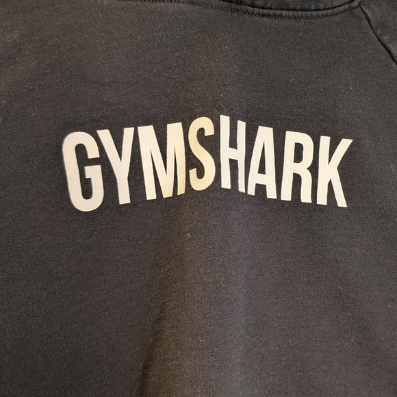Gymshark Women's Black Cropped Hoodie - Picture 2 of 5